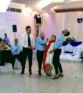 Sorpresa al marito durante matrimonio - 1