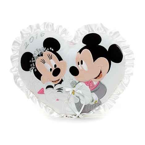 - portafedi per la damina di 2 anni (ama Minnie)