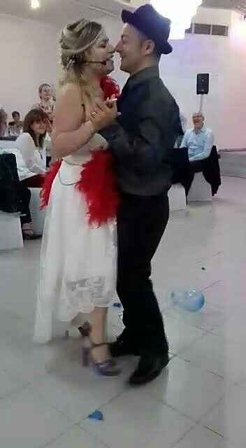 Ballo a sorpresa per lo sposo? - 1