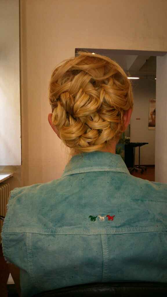 La vostra acconcoatura? - 3