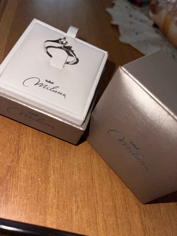 Come è il vostro anello di fidanzamento?? - 1