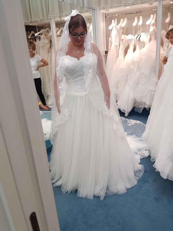 Domanda su vestito da sposa (rivolta a chi si è già sposata e a chi ha già scelto il vestito) - 1