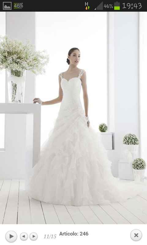 Indecisa per il vestito. .. - 1