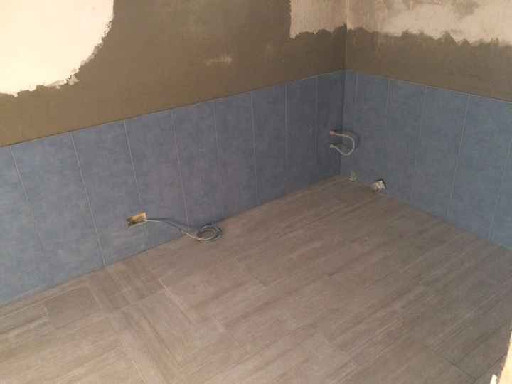 Inizio rivestimento bagno 1