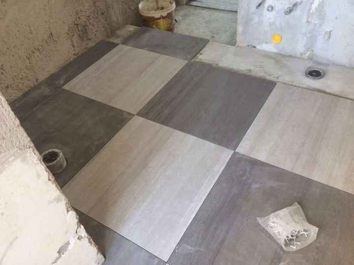 Inizio rivestimento bagno 2