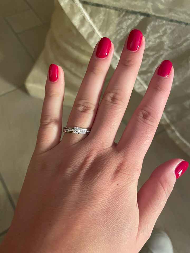 Come è il vostro anello di fidanzamento?? - 1