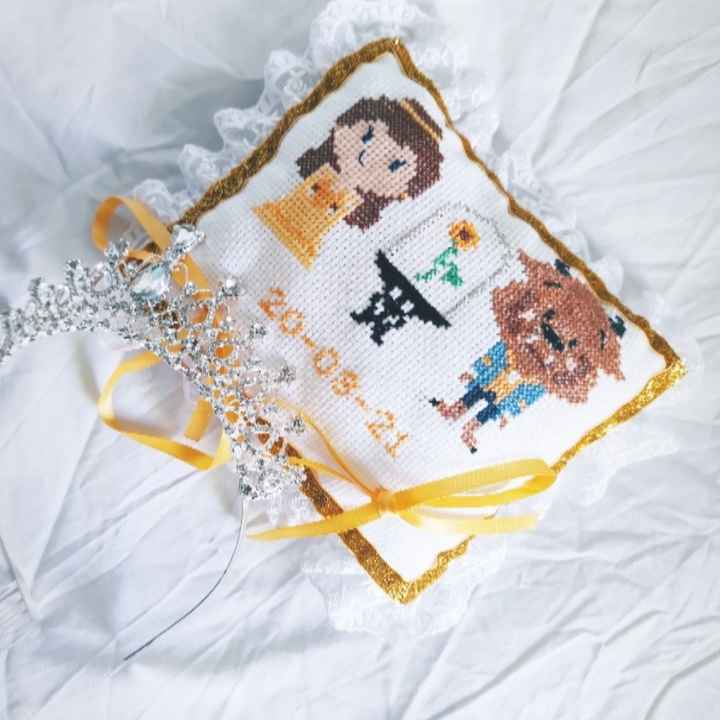 Cuscino Porta Fedi - 2