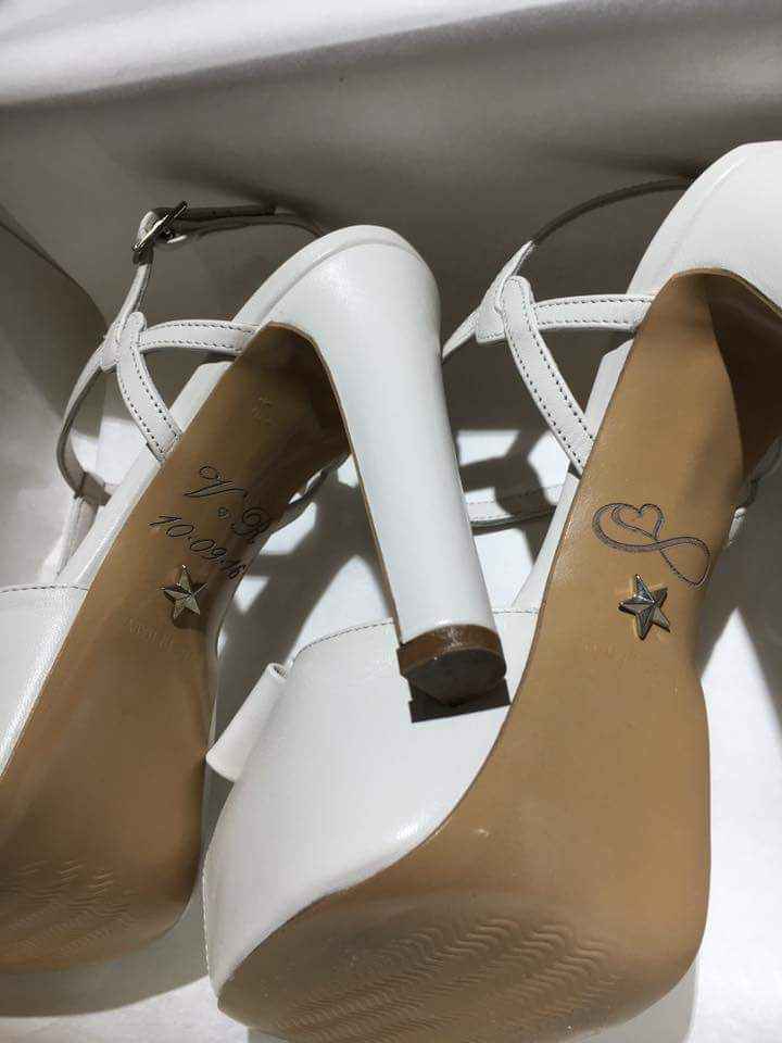 Scritta suola scarpe 👠 - 1