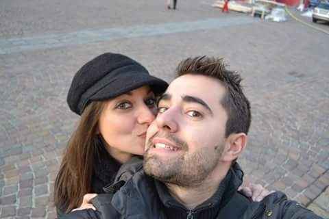 Sondaggio :) chi è il "bello"della coppia?  - 2