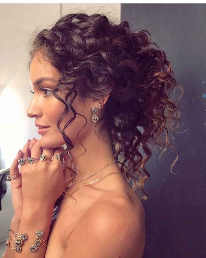 Capelli ricci sciolti e naturali - 3