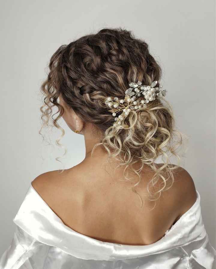 Capelli ricci sciolti e naturali - 4