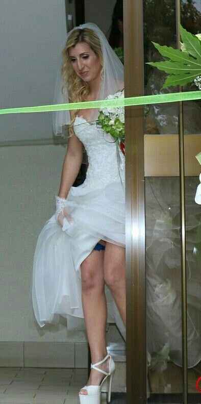 Spose che non rinunceranno ai tacchi x quel giorno - 1