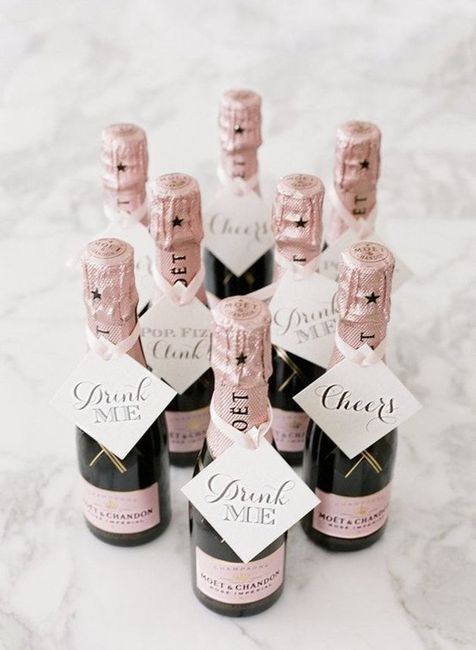 Confezionare bottiglia per bomboniera 7