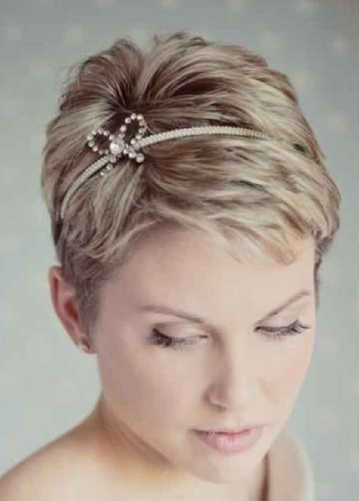 Acconciatura capelli corti - 2