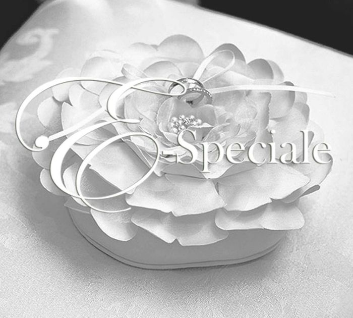 Cuscino portafedi fiore