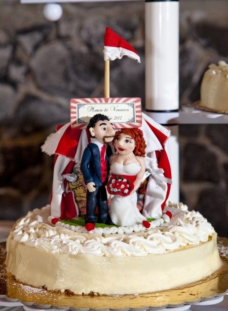 cake topper