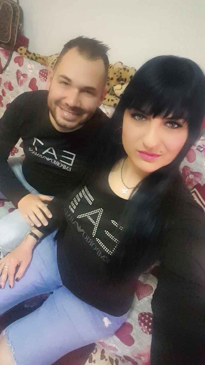 Postate una foto di voi due 👇 - 1