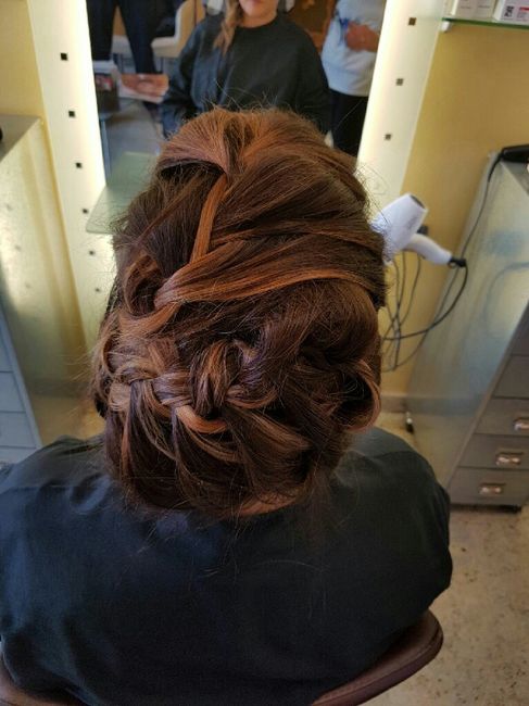 Acconciatura e trucco - 2