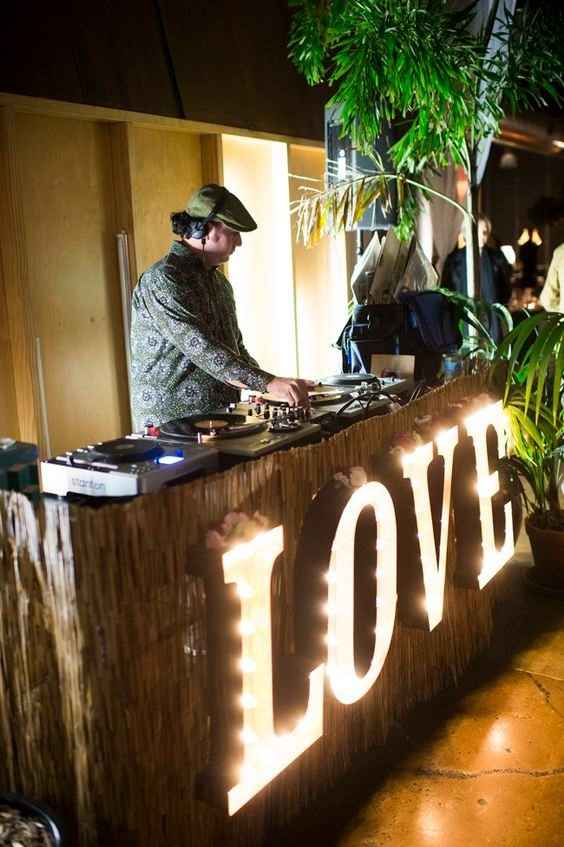 Musica dal vivo o DJ??