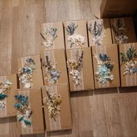 Buona serata a tutte voi, ecco i miei inviti fatti a mano per il nostro matrimonio a tema mare. Ci s