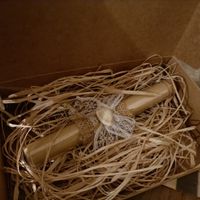 Buona serata a tutte voi, ecco i miei inviti fatti a mano per il nostro matrimonio a tema mare. Ci s