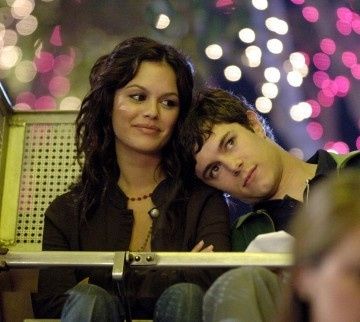 8) Summer & Seth - The O.C. 
