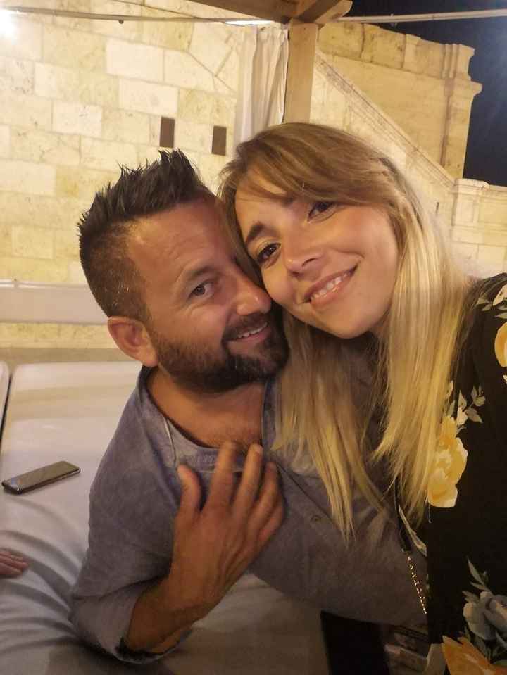 Postate una foto di voi due 👇 - 1