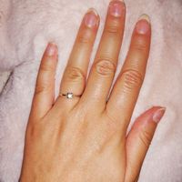 E ora mostraci una foto del tuo anello di fidanzamento! - 1