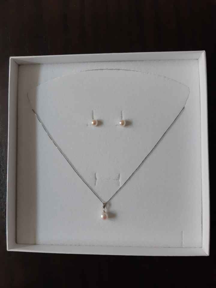 Spose cacciate i gioielli! - 1