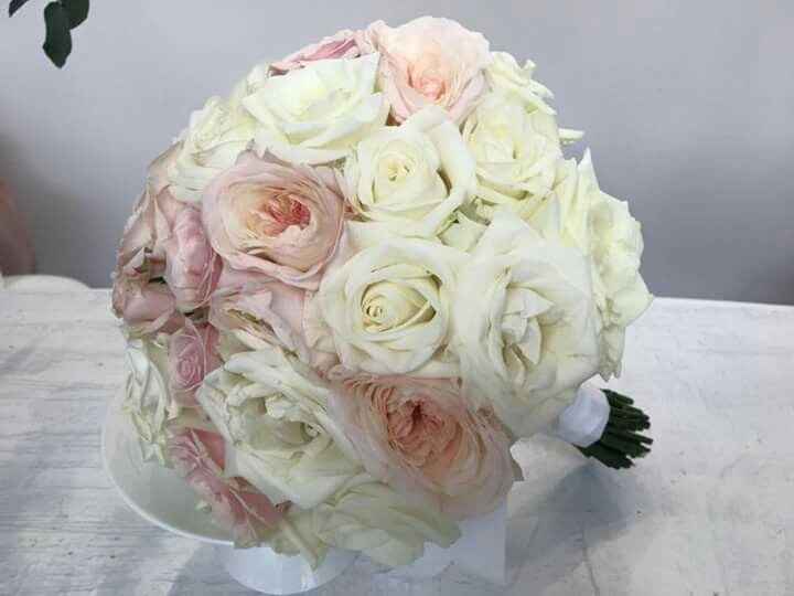 Bouquet di nozze colorato o total white? - 5