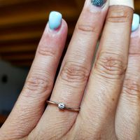 E ora mostraci una foto del tuo anello di fidanzamento! - 1