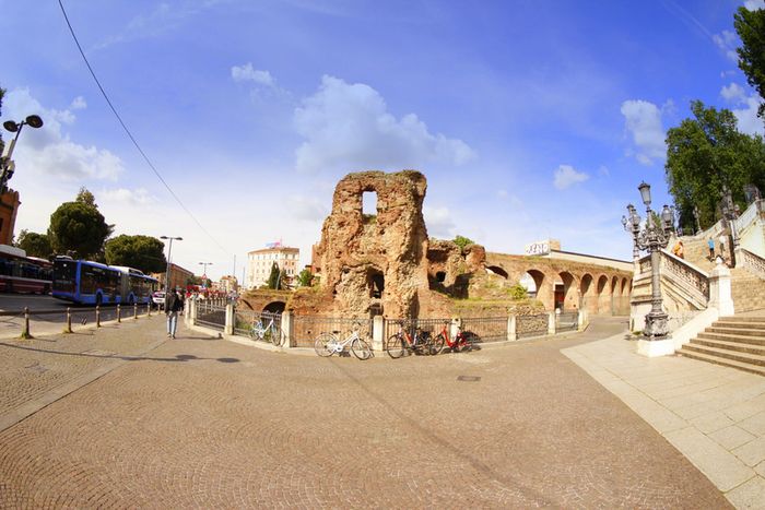 Vi auguro  una bella giornata come la nostra 232