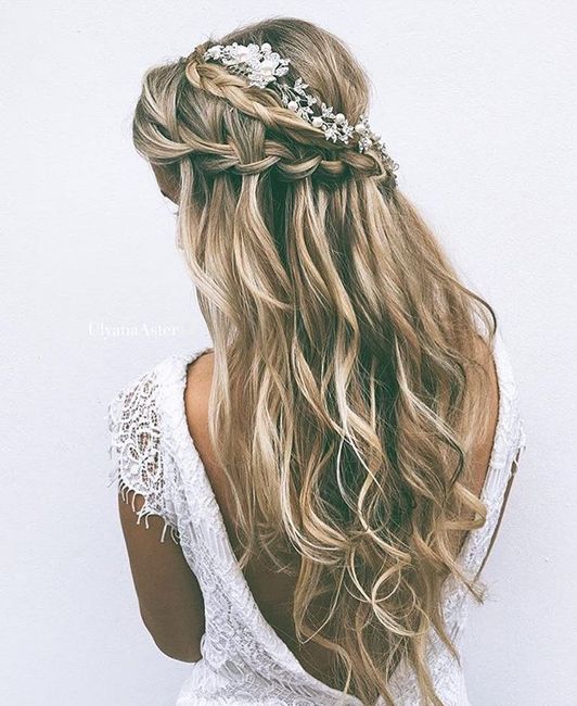 Acconciatura capelli lunghi raccolti di lato 😍 - 1