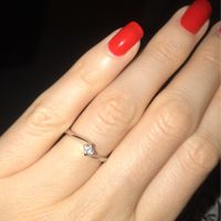 E ora mostraci una foto del tuo anello di fidanzamento! - 1