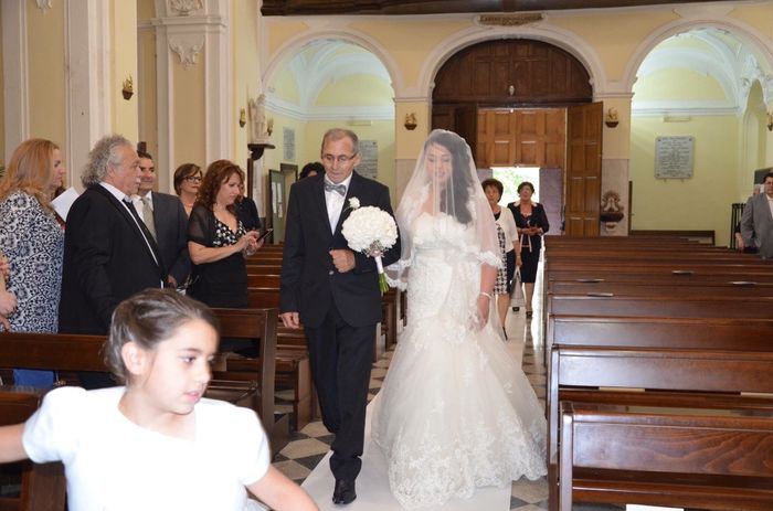 Mi fate vedere i vostri abiti? - 1