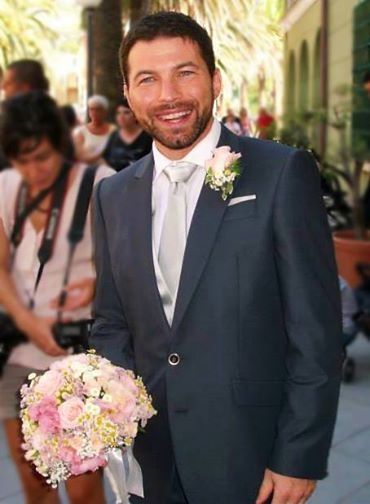 Marito con bouquet 