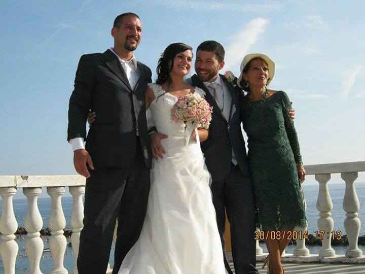 Con la mamma e il fratello dello sposo