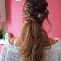 Indecisa sull'acconciatura - 3