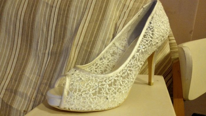 Scarpe sposa....bianche o colorate? mi fate vedere le vostre? - 1