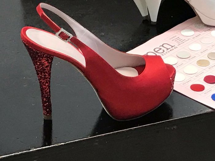 Fatemi vedere le vostre scarpeeeeeee!! - 1