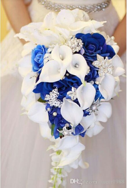 Bouquet bianco e blu 9