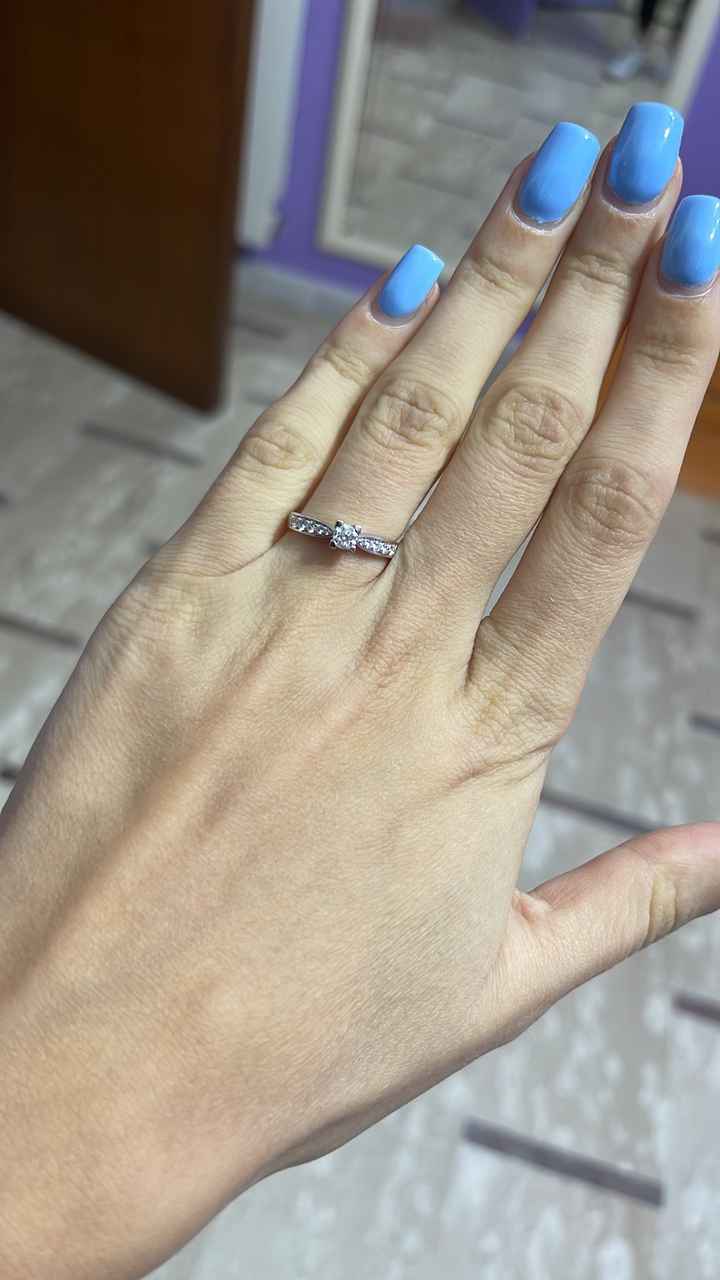 Come è il vostro anello di fidanzamento?? - 1