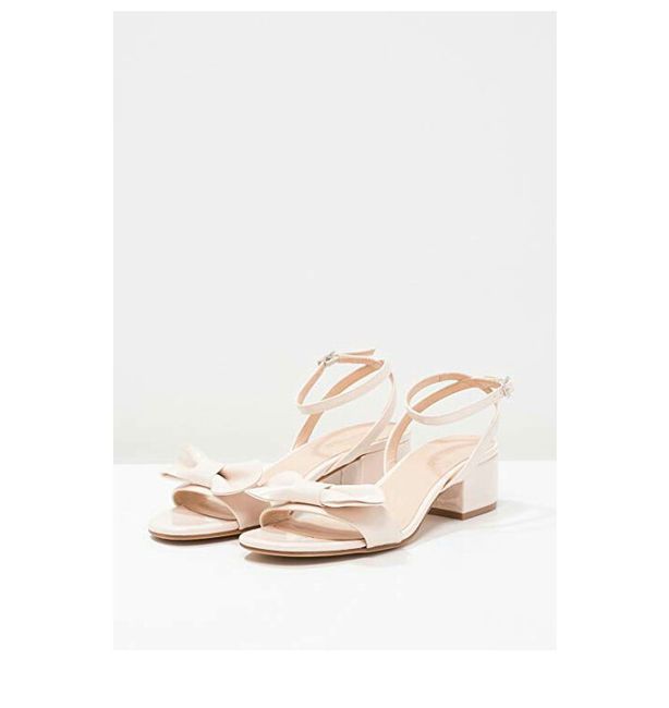 Cercasi scarpe. - 3