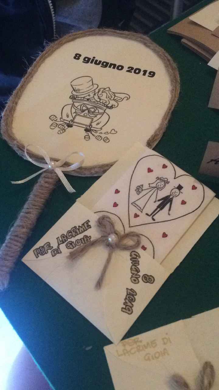 Ventaglio e porta fazzoletti - 1
