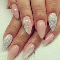 Crea il tuo look sposa - Tipi e colori per la manicure - 1