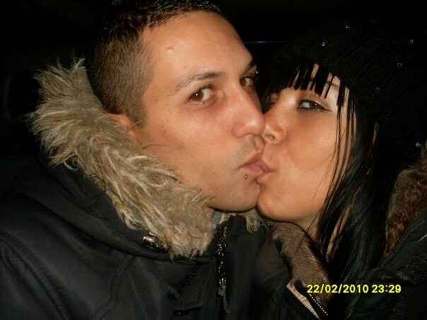 La prima foto di voi due da fidanzati - 1