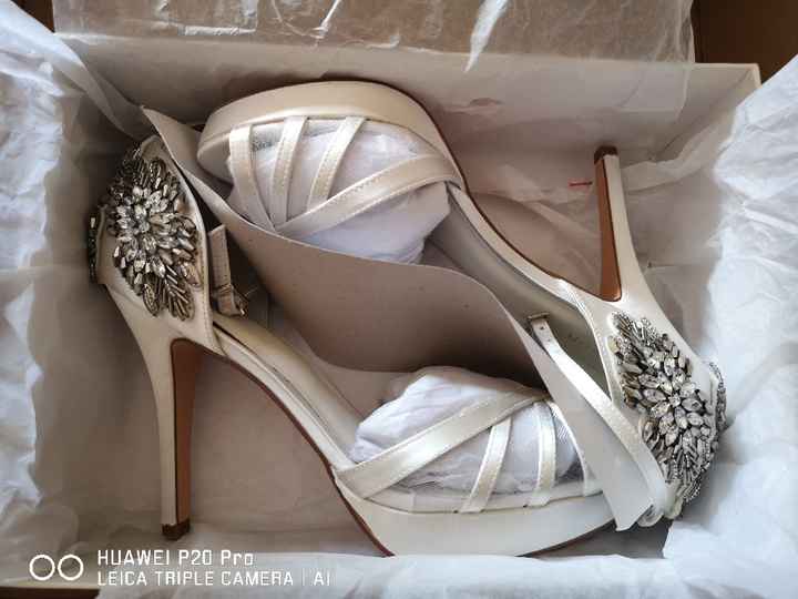 Quanto vi sono costate le scarpe da sposa? - 1