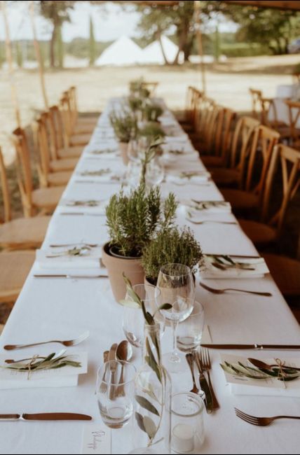 Centrotavola e mise en place minimal e delicata - 3