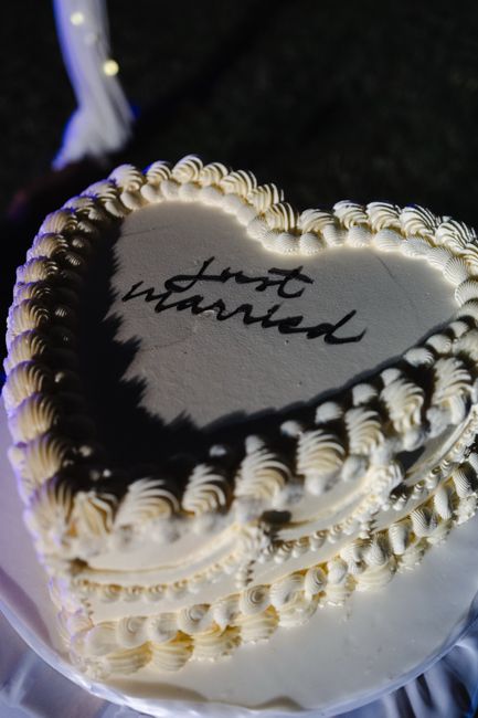 Torta nuziale, com'è e come era la vostra? 8