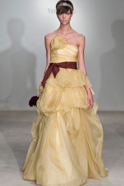 Vestito sposa giallo